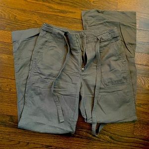 gap wide leg light cargo pants